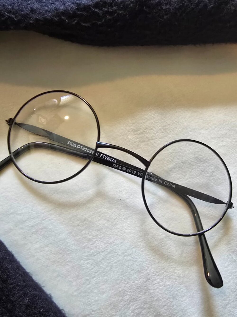Harry Potter Costume Kid's Medium Deluxe Gryffindor - Picture 5 of 9